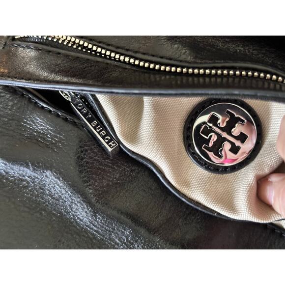 Tory Burch Women's Black Reva Flap Chain Leather Logo Crossbody Bag - Picture 9 of 13